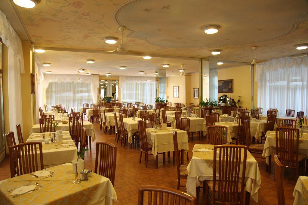 Hotel Diana Grado Exterior photo
